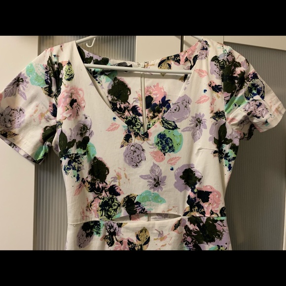 Dress - Picture 2 of 3